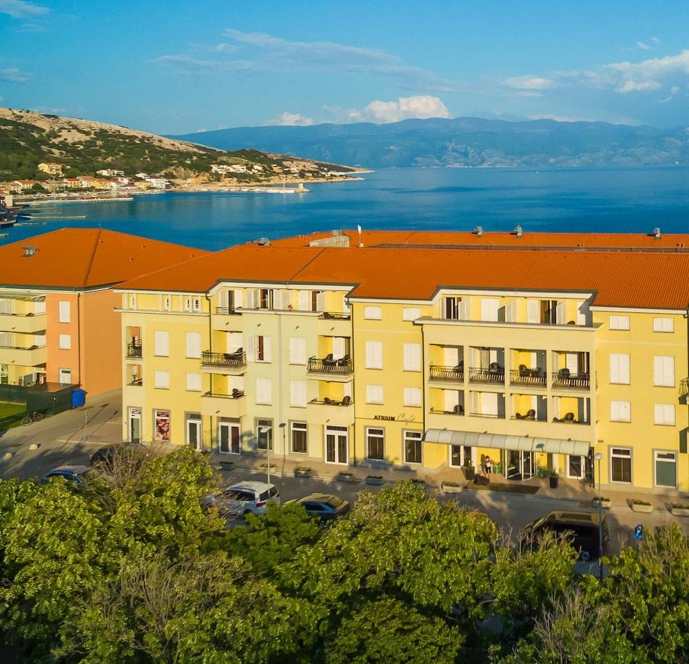 Valamar Atrium Baska Residence Kültér fotó